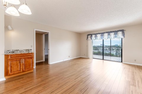 Copropriété à vendre à Pompano Beach, Floride: 2 chambres, 129.97 m2 № 976994 - photo 19