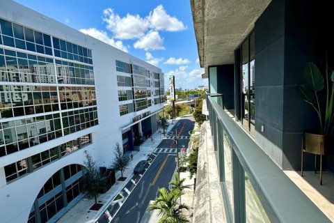 Condominio en venta en Miami, Florida, 2 dormitorios, 91.04 m2 № 976995 - foto 5