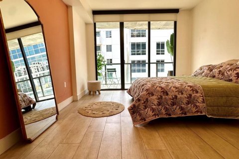 Condo in Miami, Florida, 2 bedrooms  № 976995 - photo 9