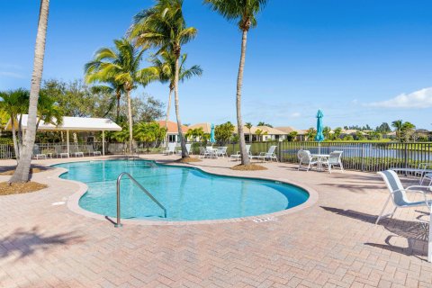 Villa ou maison à vendre à Vero Beach, Floride: 3 chambres, 246.01 m2 № 1127657 - photo 1