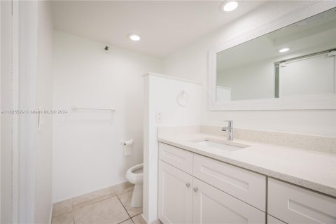 Condo in Boca Raton, Florida, 2 bedrooms  № 1423384 - photo 13