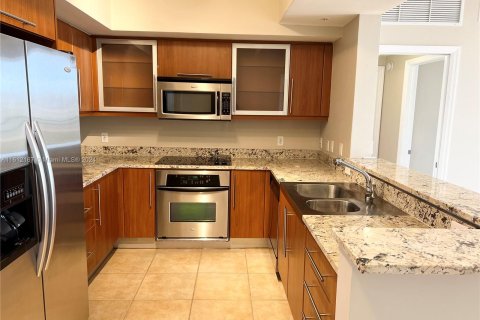 Condo in Coral Gables, Florida, 2 bedrooms  № 1240211 - photo 5