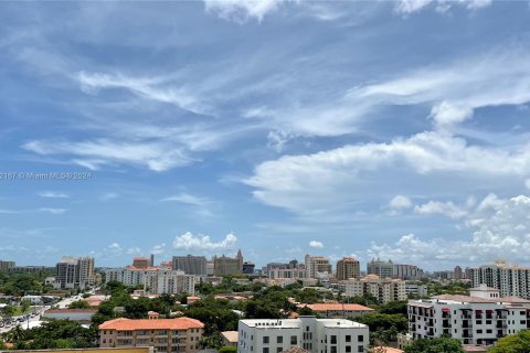 Condo in Coral Gables, Florida, 2 bedrooms  № 1240211 - photo 20