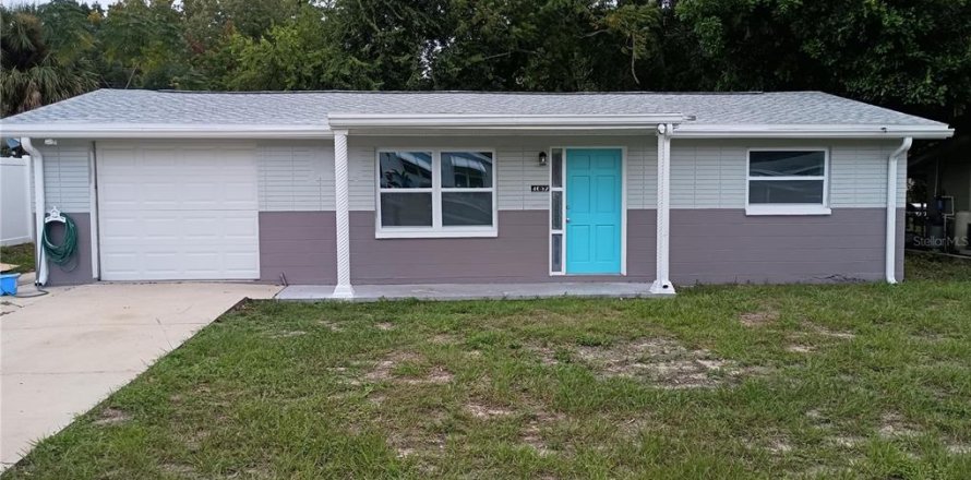 House in New Port Richey, Florida 3 bedrooms, 115.57 sq.m. № 1405026