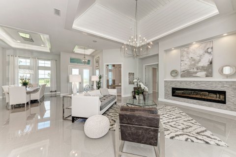House in Hampton Lakes by Medallion Home in Sarasota, Florida 4 bedrooms, 386 sq.m. № 572146 - photo 8