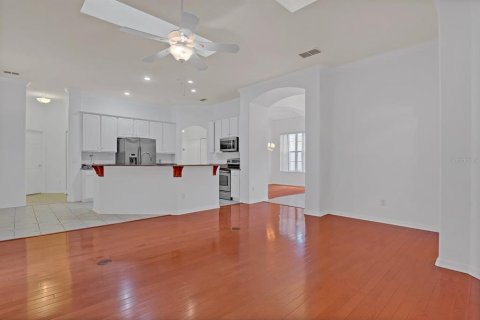 Casa en venta en Orlando, Florida, 4 dormitorios, 206.34 m2 № 1373609 - foto 9