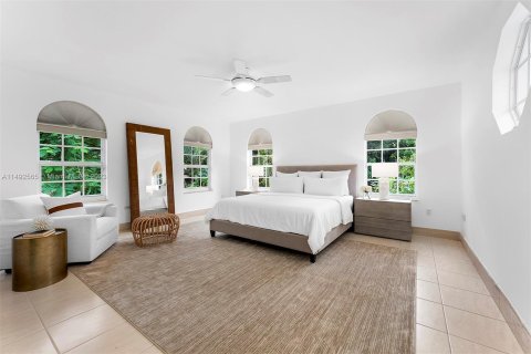 Casa en venta en Coral Gables, Florida, 5 dormitorios, 371.89 m2 № 862139 - foto 20