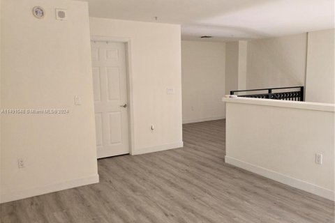 Condominio en venta en Coral Gables, Florida, 1 dormitorio, 105.07 m2 № 862227 - foto 25