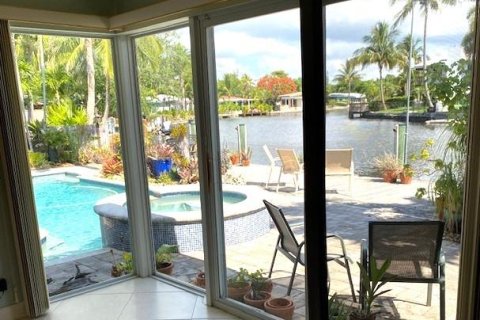 Casa en venta en Wilton Manors, Florida, 3 dormitorios, 172.8 m2 № 1216412 - foto 12