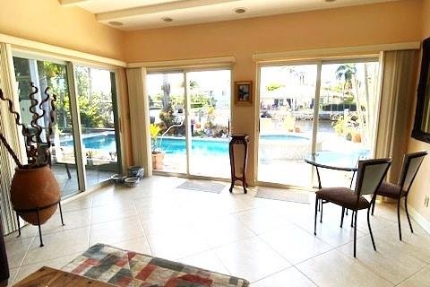 Casa en venta en Wilton Manors, Florida, 3 dormitorios, 172.8 m2 № 1216412 - foto 13