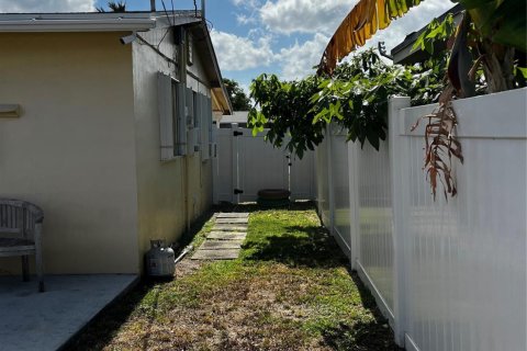 Casa en venta en West Palm Beach, Florida, 3 dormitorios, 113.53 m2 № 1216411 - foto 17