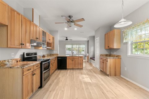 Casa en venta en Tampa, Florida, 3 dormitorios, 168.06 m2 № 1364406 - foto 12