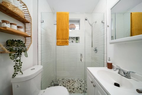 Casa en venta en Miami, Florida, 4 dormitorios, 134.99 m2 № 1397396 - foto 18