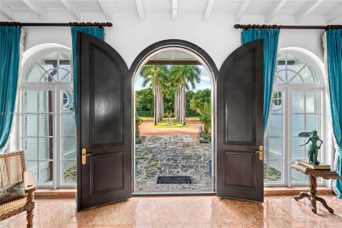 Casa en venta en Coral Gables, Florida, 4 dormitorios, 465.81 m2 № 1239199 - foto 5