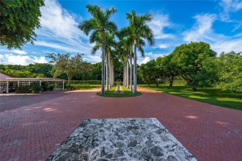 Casa en venta en Coral Gables, Florida, 4 dormitorios, 465.81 m2 № 1239199 - foto 28