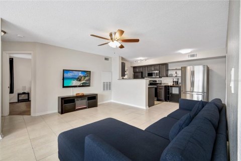 Condo in Fort Myers, Florida, 3 bedrooms  № 1122095 - photo 6