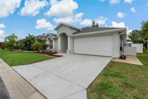 Casa en venta en New Port Richey, Florida, 3 dormitorios, 146.69 m2 № 1364489 - foto 3