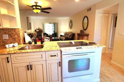 Condo in Boynton Beach, Florida, 2 bedrooms  № 1118694 - photo 29