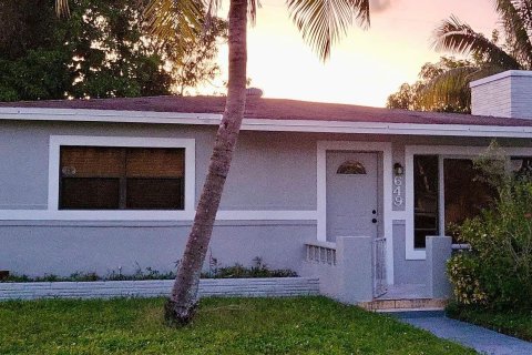 House in Fort Lauderdale, Florida 3 bedrooms, 131.55 sq.m. № 1222383 - photo 15