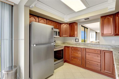 Condominio en venta en Hutchinson Island South, Florida, 2 dormitorios, 129.78 m2 № 613455 - foto 13