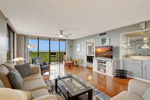 Condominio en venta en Hutchinson Island South, Florida, 2 dormitorios, 129.78 m2 № 613455 - foto 21