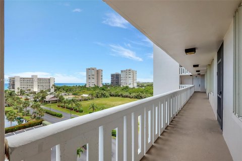 Condominio en venta en Hutchinson Island South, Florida, 2 dormitorios, 129.78 m2 № 613455 - foto 9