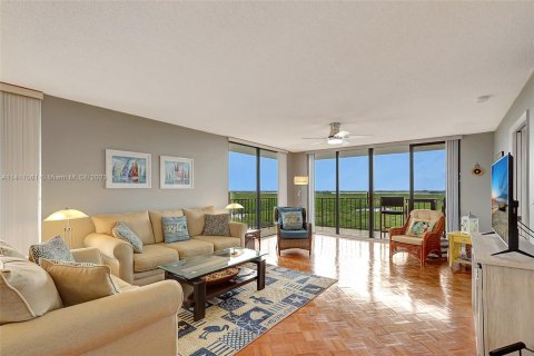Copropriété à vendre à Hutchinson Island South, Floride: 2 chambres, 129.78 m2 № 613455 - photo 20