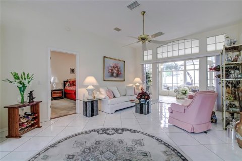 Casa en venta en New Port Richey, Florida, 3 dormitorios, 189.71 m2 № 1248728 - foto 3