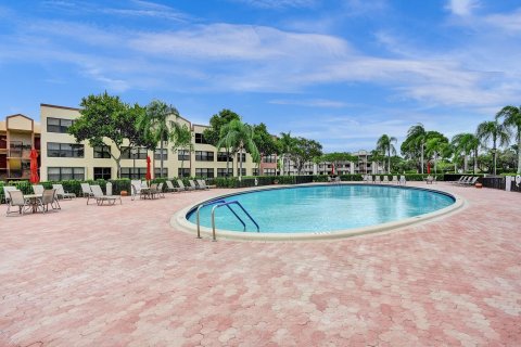 Condo in Tamarac, Florida, 2 bedrooms  № 919845 - photo 21