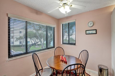 Condo in Tamarac, Florida, 2 bedrooms  № 919845 - photo 8