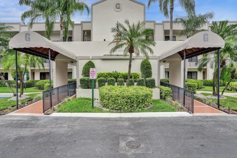 Copropriété à vendre à Tamarac, Floride: 2 chambres, 120.22 m2 № 919845 - photo 3