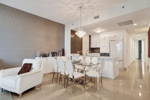 Copropriété à vendre à Sunny Isles Beach, Floride: 3 chambres, 183.85 m2 № 1368715 - photo 23