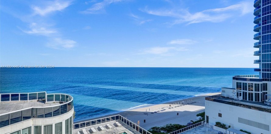 Condominio en Sunny Isles Beach, Florida, 3 dormitorios  № 1368715