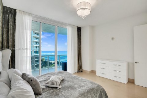 Condominio en venta en Sunny Isles Beach, Florida, 3 dormitorios, 183.85 m2 № 1368715 - foto 27