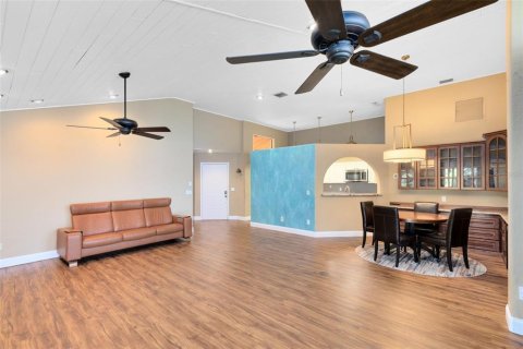 Condo in Orlando, Florida, 3 bedrooms  № 1390401 - photo 8