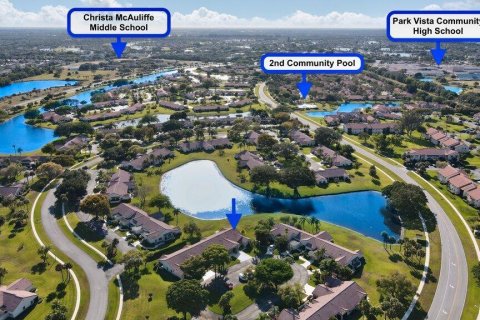 House in Boynton Beach, Florida 3 bedrooms, 127.37 sq.m. № 1120988 - photo 12