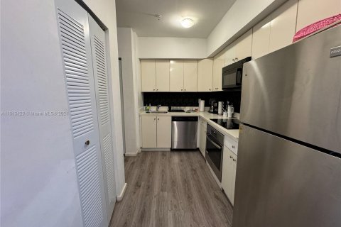 Condominio en venta en Miami Beach, Florida, 1 dormitorio, 41.81 m2 № 1236804 - foto 2