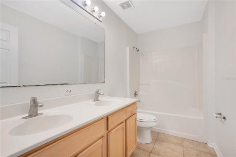 Casa en venta en Orlando, Florida, 4 dormitorios, 266.16 m2 № 1388955 - foto 19