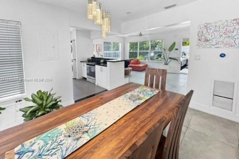 Casa en venta en Miami Beach, Florida, 3 dormitorios, 113.06 m2 № 1315867 - foto 7