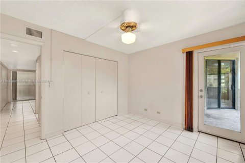 Condominio en venta en Miami, Florida, 2 dormitorios, 130.06 m2 № 1315906 - foto 12