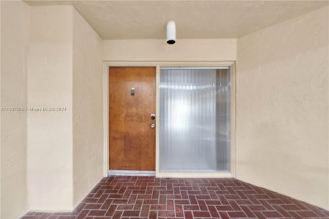 Condominio en venta en Miami, Florida, 2 dormitorios, 130.06 m2 № 1315906 - foto 5