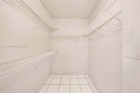 Condominio en venta en Miami, Florida, 2 dormitorios, 130.06 m2 № 1315906 - foto 29