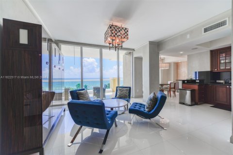 Copropriété à louer à Sunny Isles Beach, Floride: 3 chambres, 205.69 m2 № 1269257 - photo 3