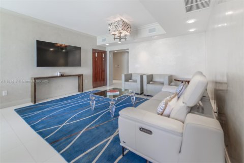 Copropriété à louer à Sunny Isles Beach, Floride: 3 chambres, 205.69 m2 № 1269257 - photo 6