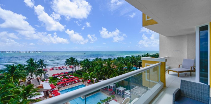 Condominio en Sunny Isles Beach, Florida, 3 dormitorios  № 1269257