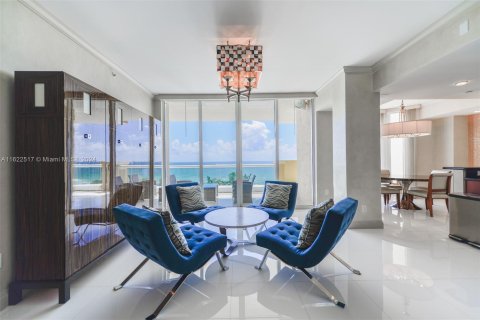 Copropriété à louer à Sunny Isles Beach, Floride: 3 chambres, 205.69 m2 № 1269257 - photo 4