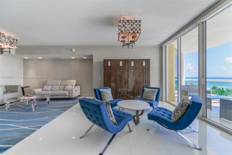 Copropriété à louer à Sunny Isles Beach, Floride: 3 chambres, 205.69 m2 № 1269257 - photo 5