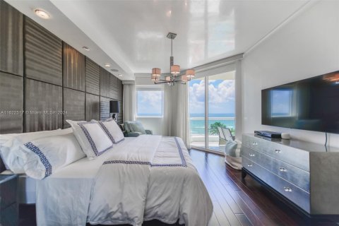 Copropriété à louer à Sunny Isles Beach, Floride: 3 chambres, 205.69 m2 № 1269257 - photo 14