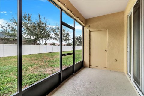 Townhouse in Kissimmee, Florida 3 bedrooms, 181.81 sq.m. № 906990 - photo 20