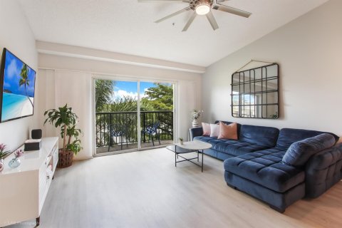 Condo in Royal Palm Beach, Florida, 2 bedrooms  № 1151666 - photo 24